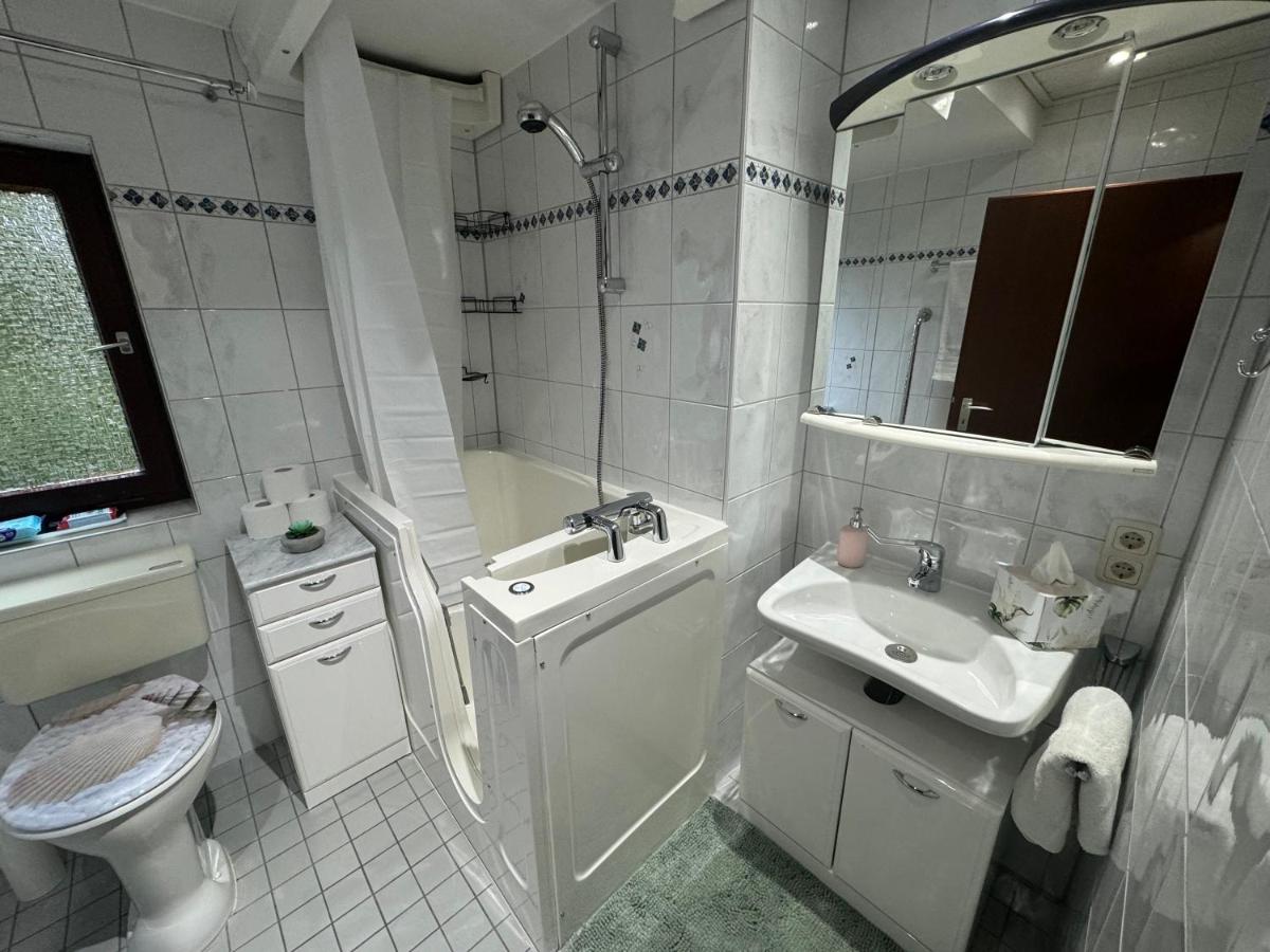 Ferienwohnung Schoenes, Friedliches Zimmer Augsburg Exterior foto